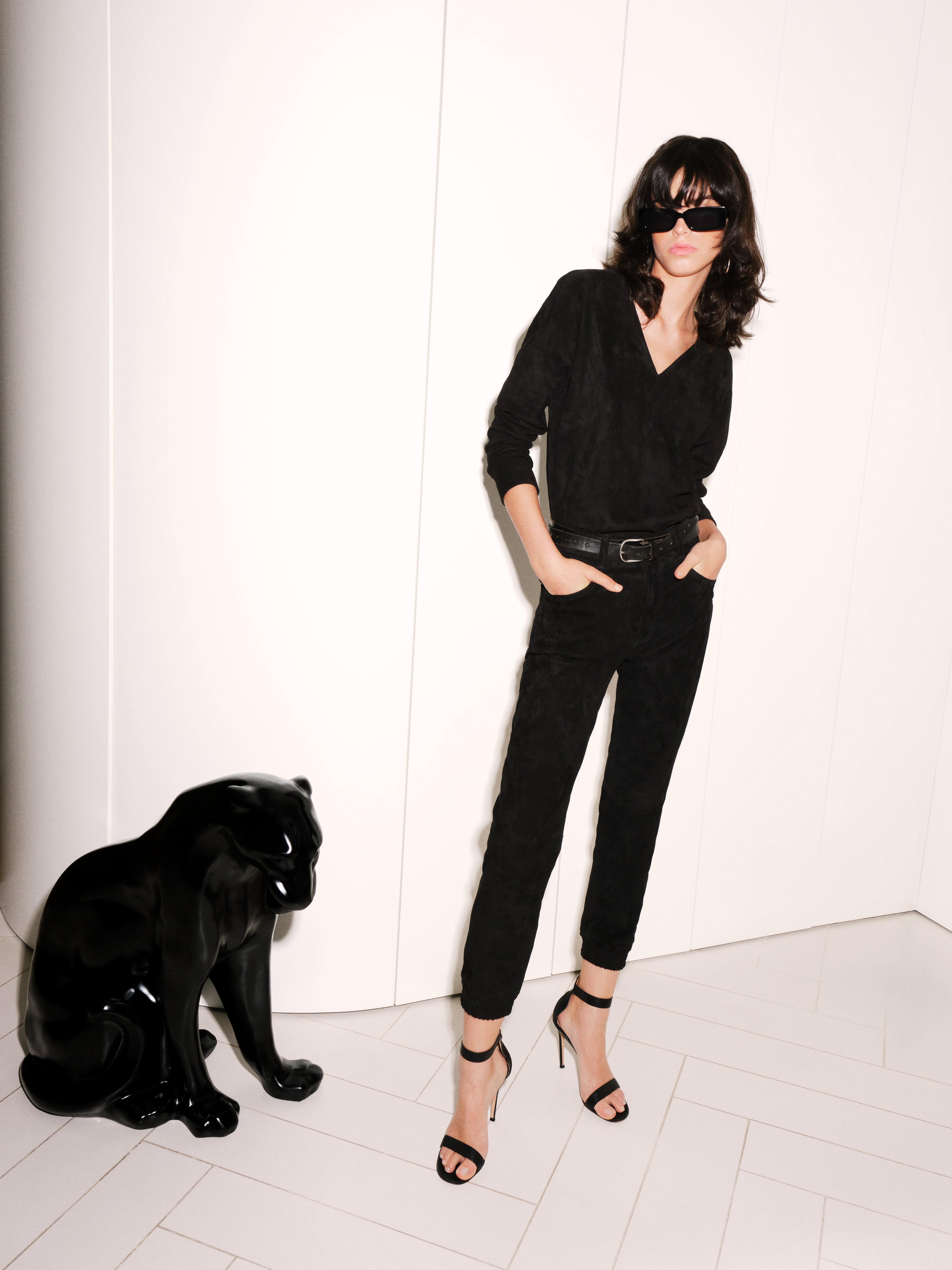 ALMUDENA BLACK SUEDE