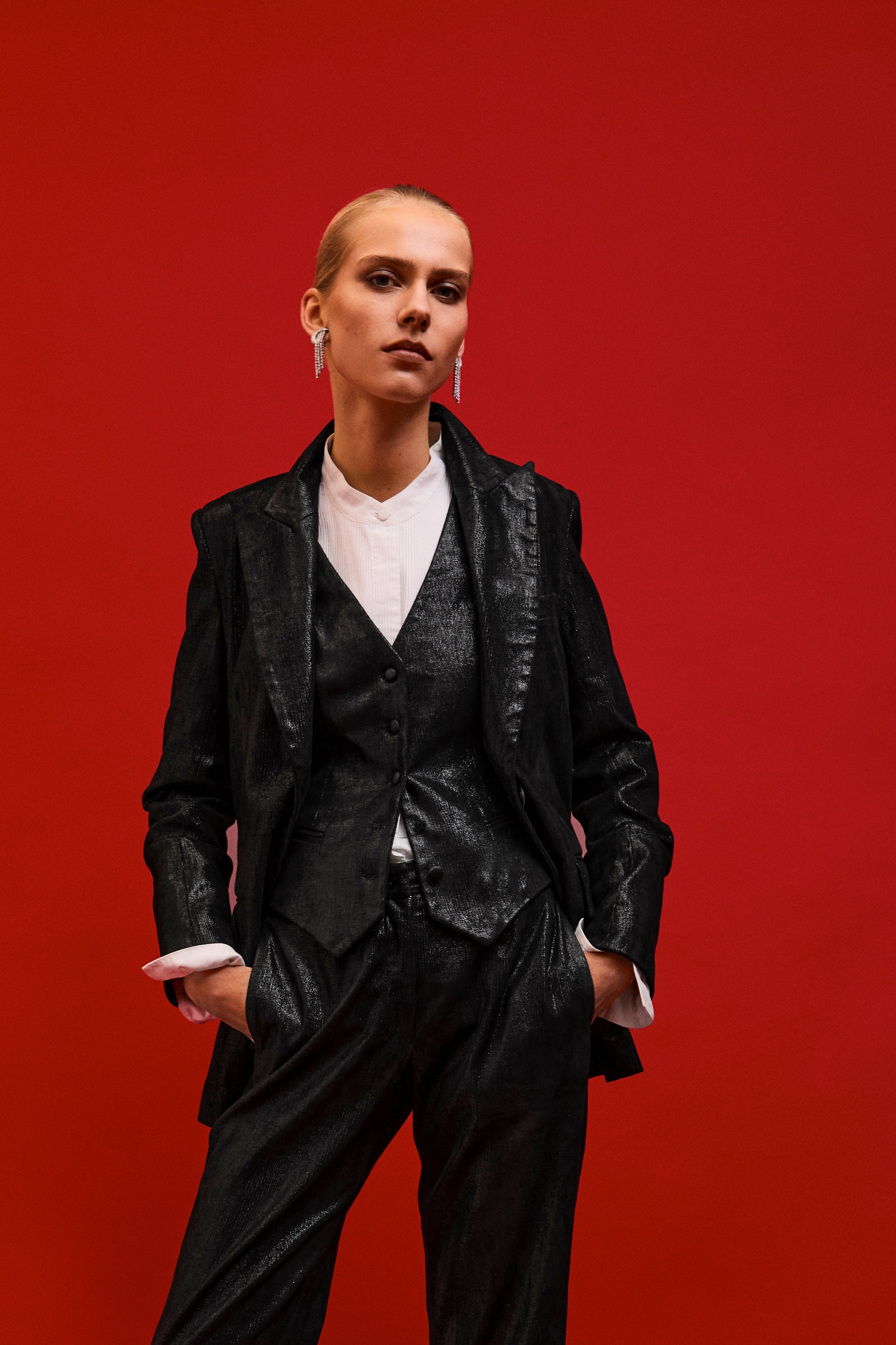 ANGELATUX BLACK SHINE LEATHER BLAZER