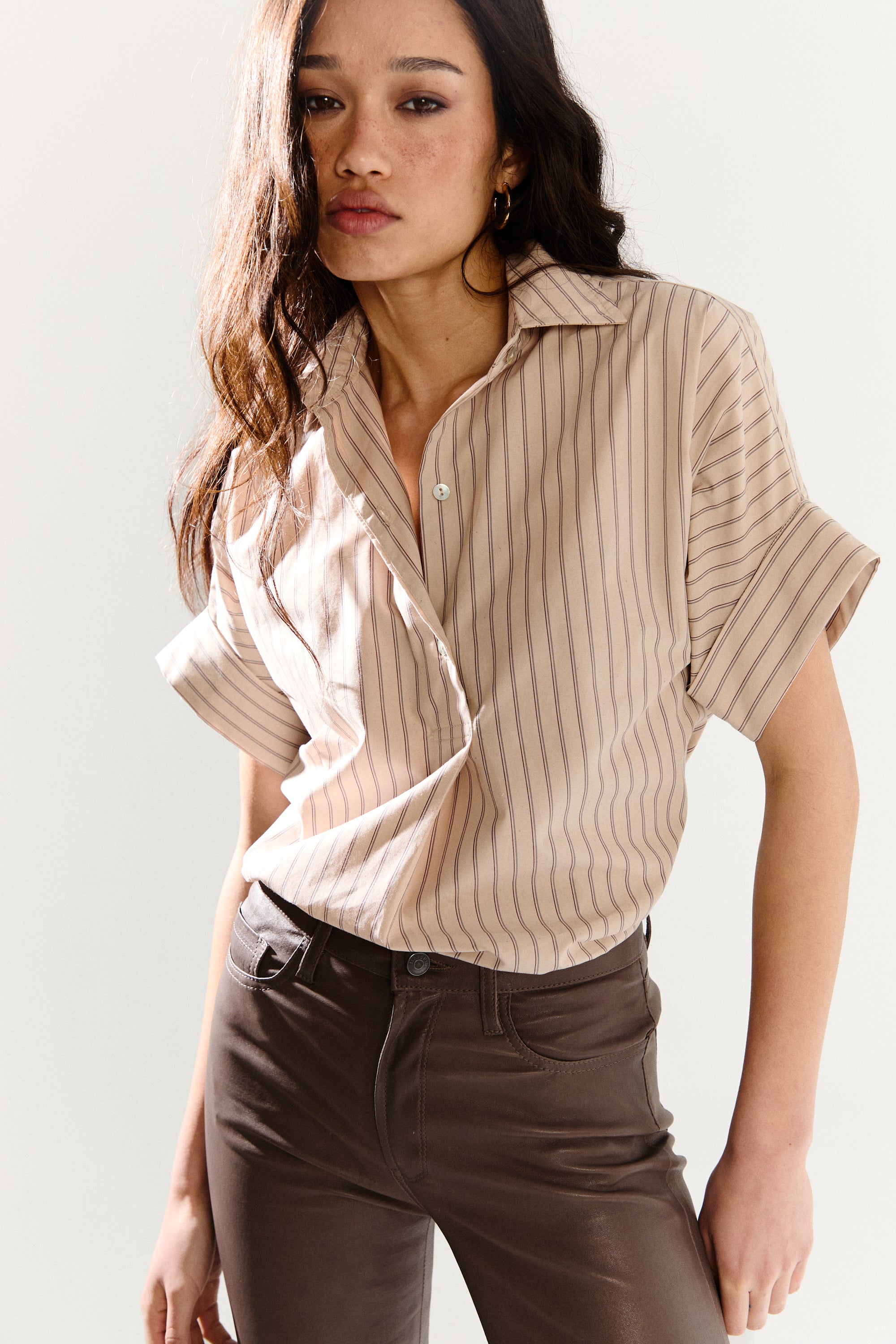 FLARE PANT SHADOW SAND LEATHER