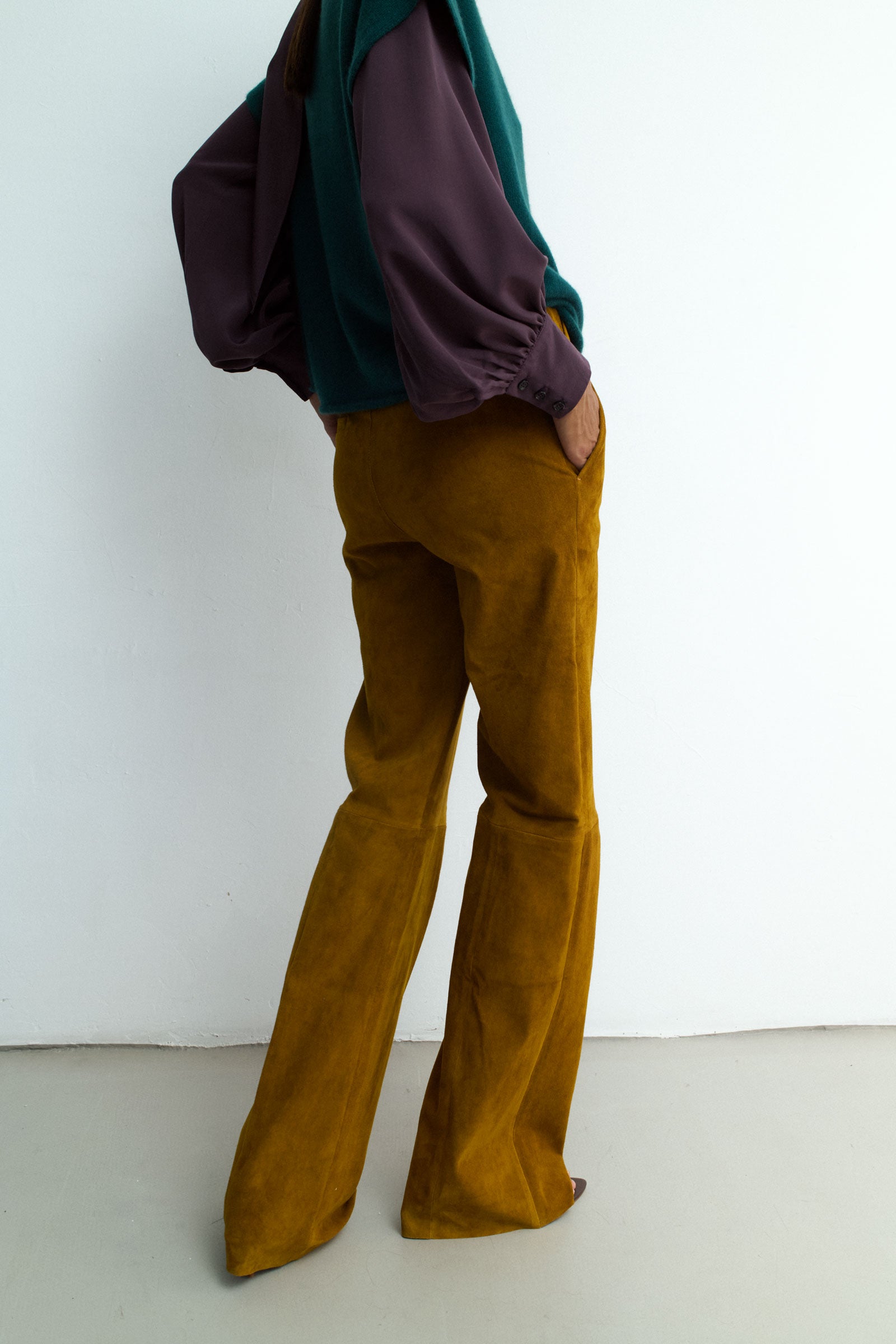 VERONICA GOLDEN HONEY SUEDE