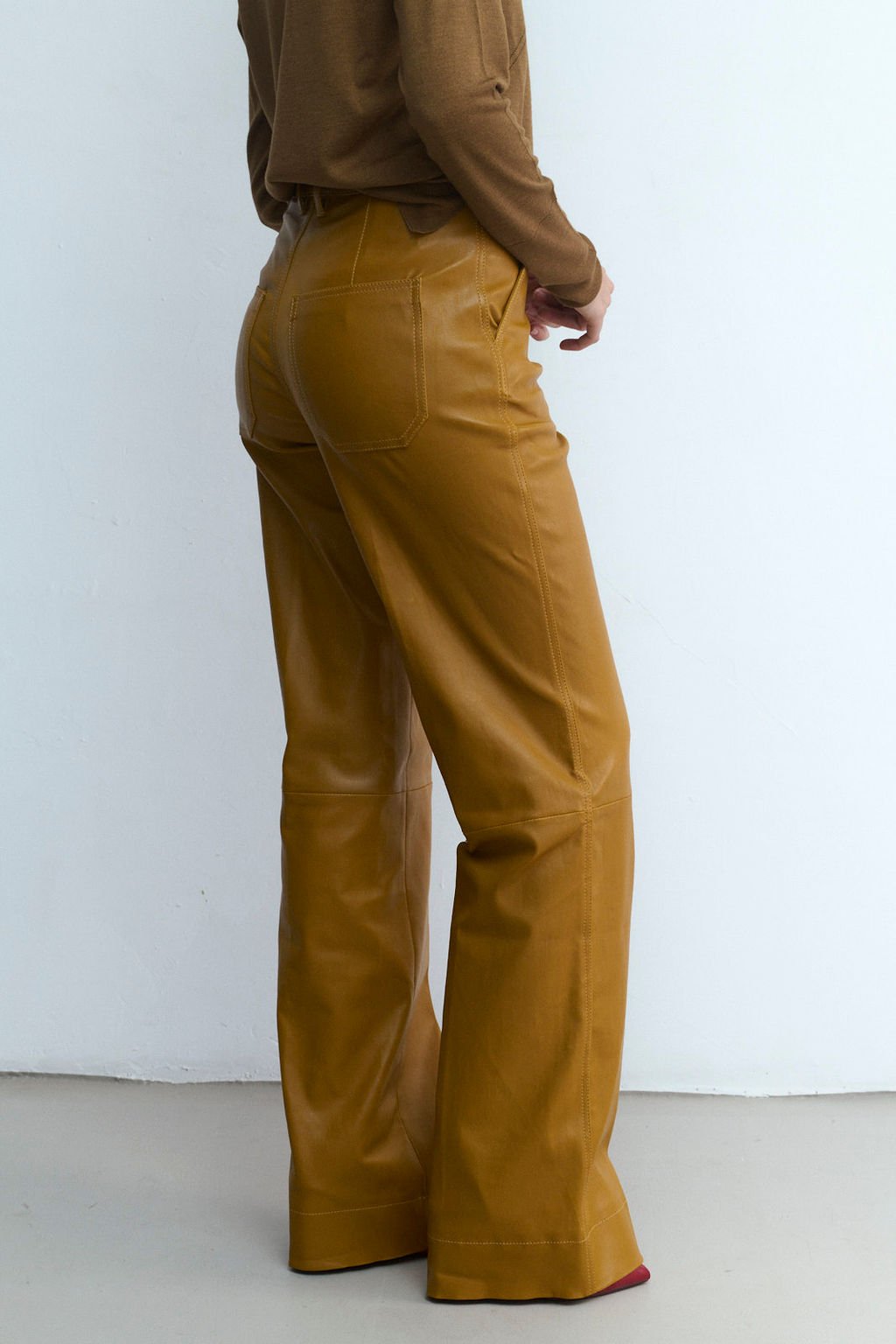 VERONICA GOLDEN HONEY LEATHER