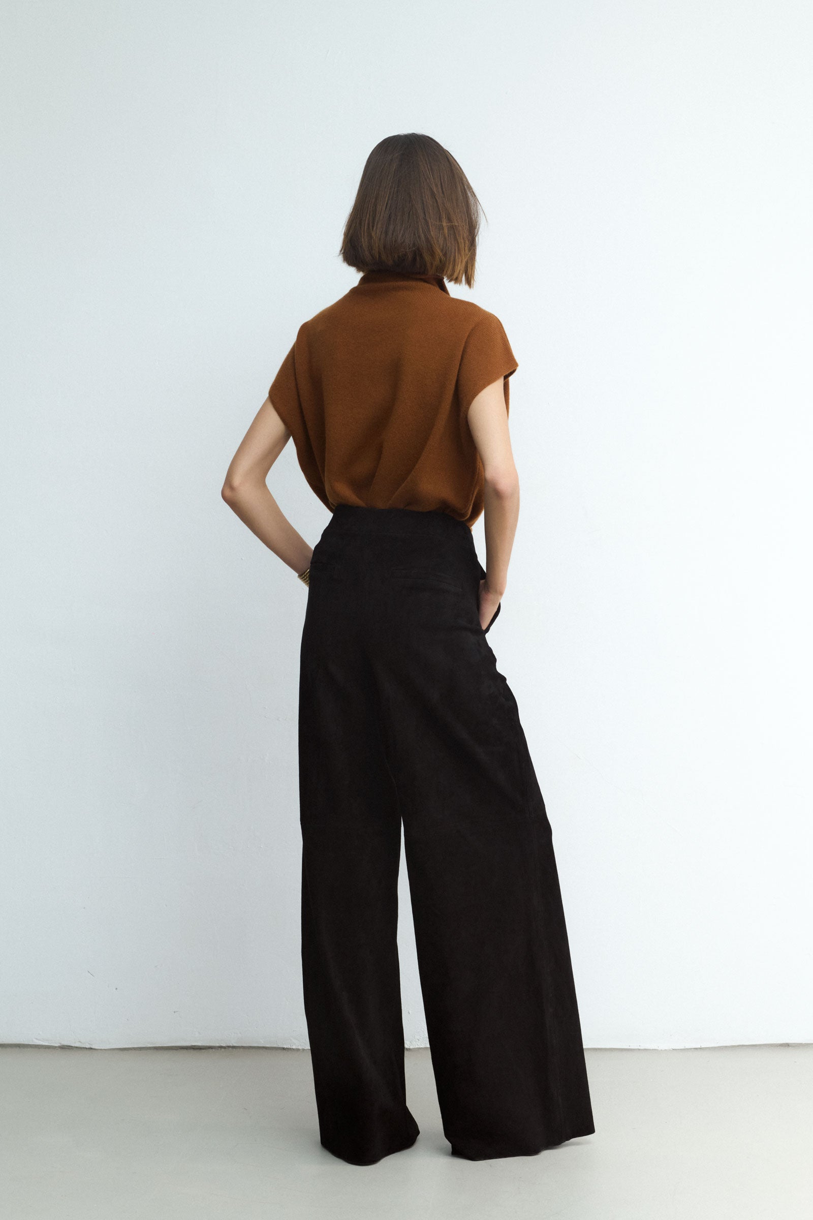 GABRIELLE PANT BLACK SUEDE