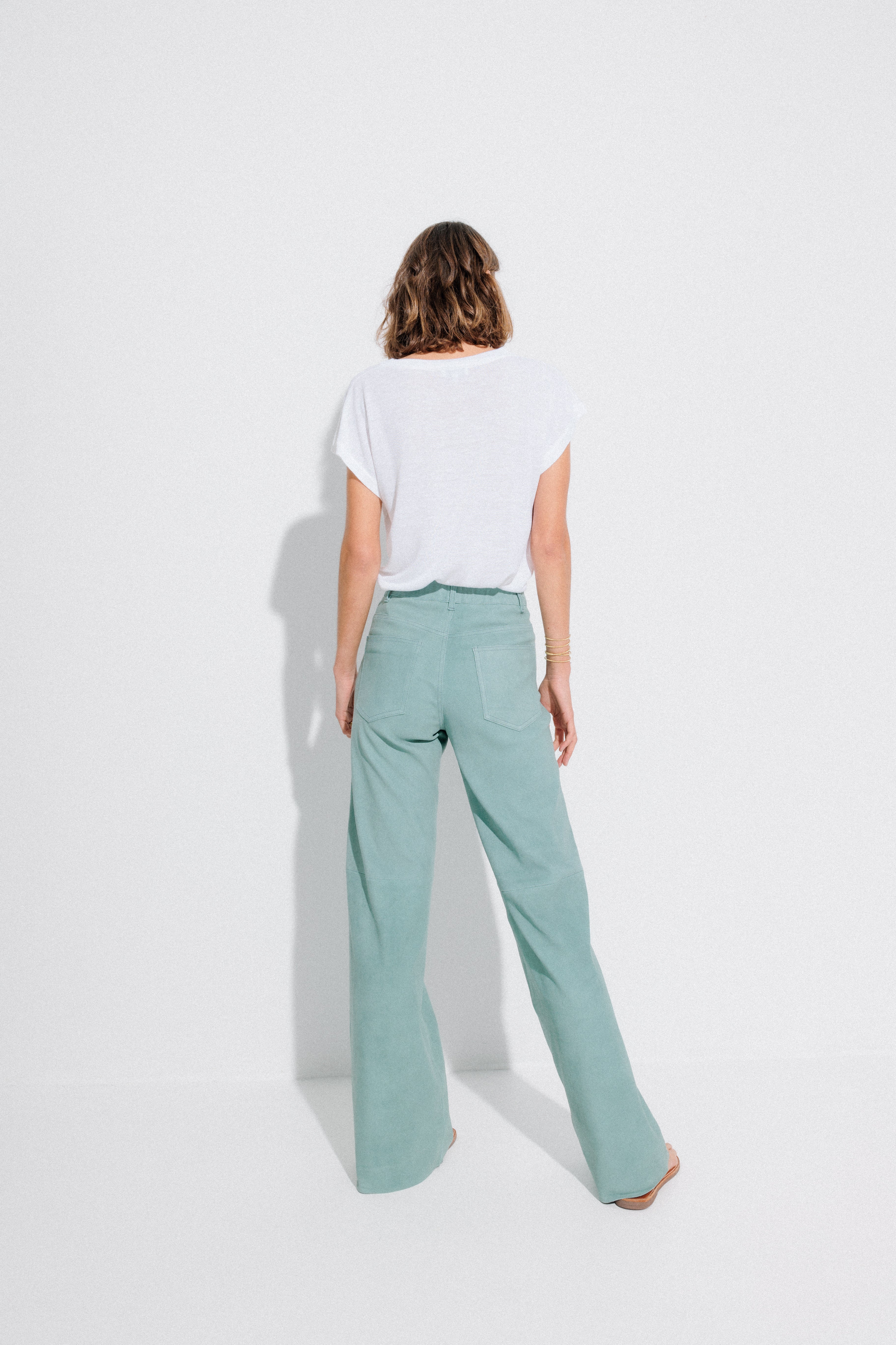 SLEEVELESS T-SHIRT WHITE LINEN