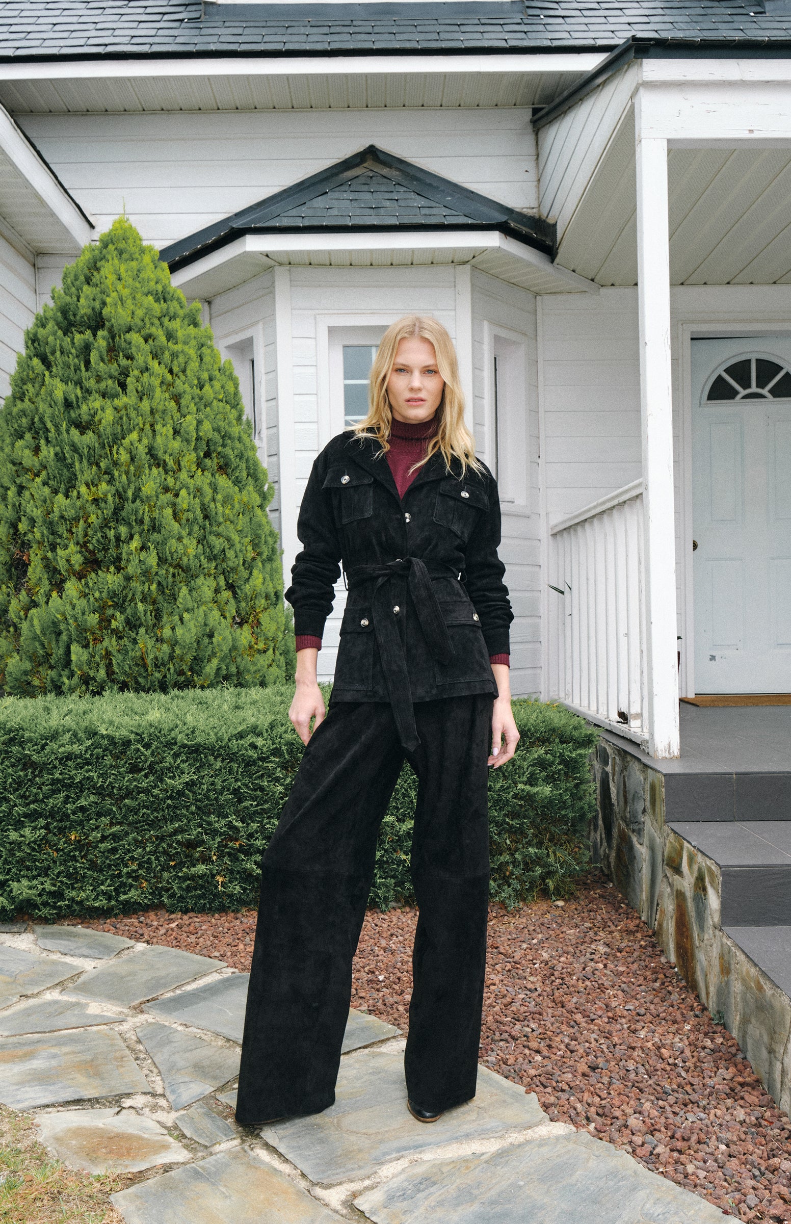 SAHARIANA BLACK SUEDE