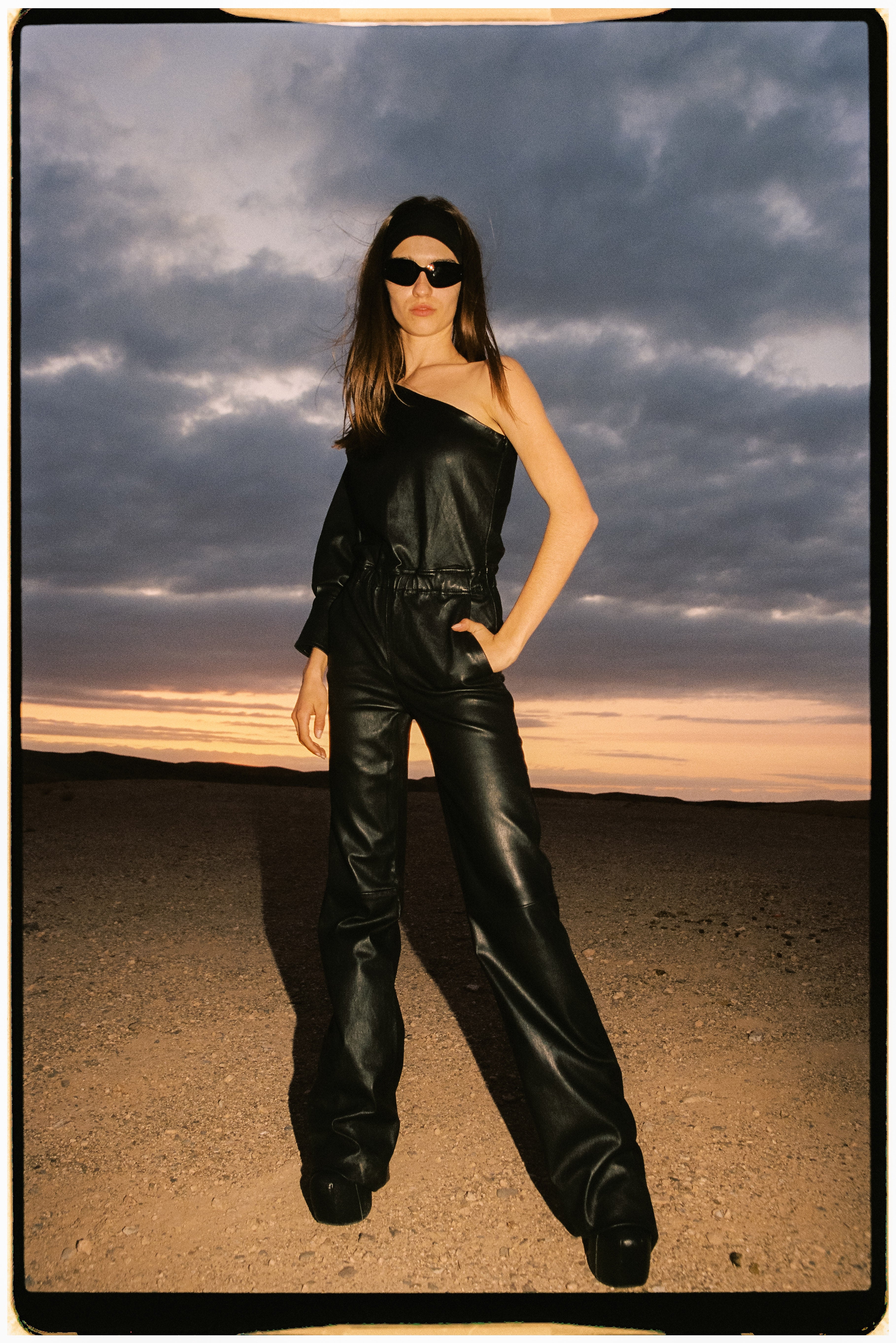 VALERIA BLACK LEATHER