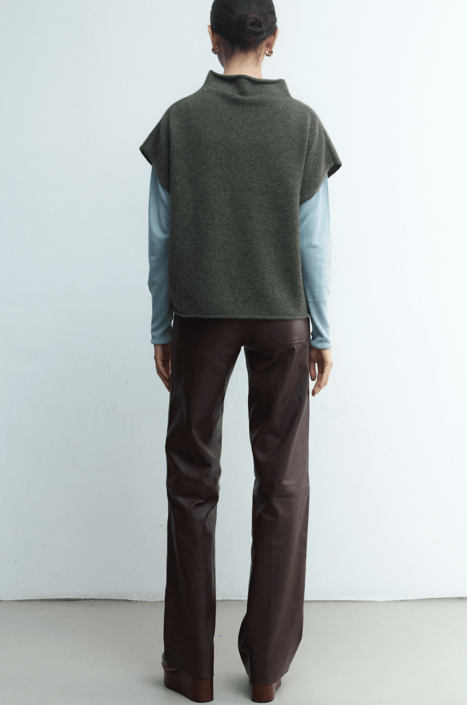 VERONICA MAHOGANY LEATHER