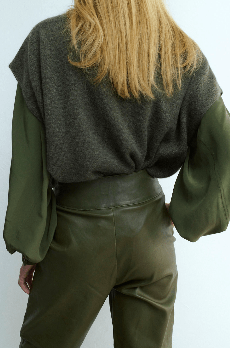 BEATRIZ PANT MOSS LEATHER