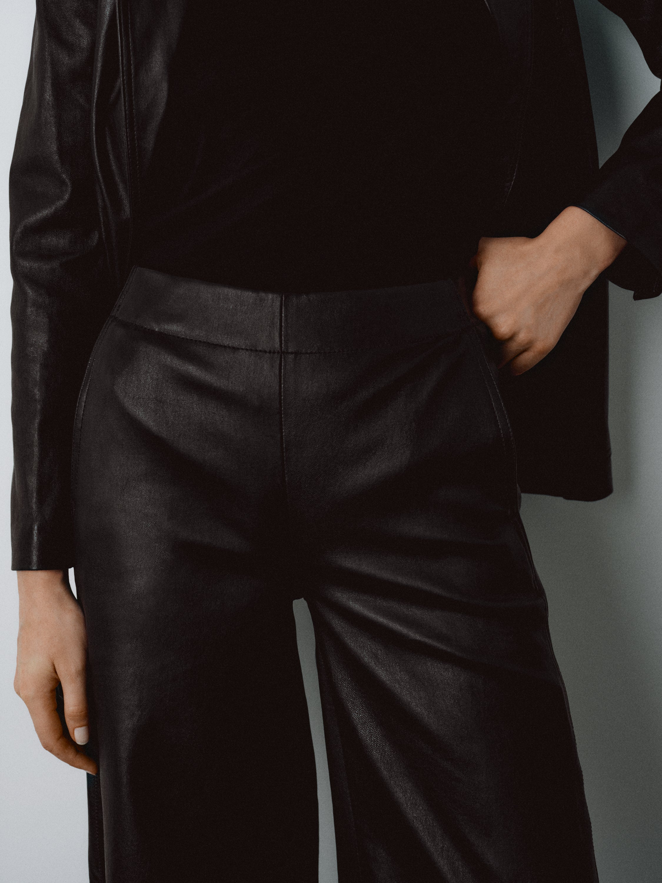 GABRIELLE PANT BLACK