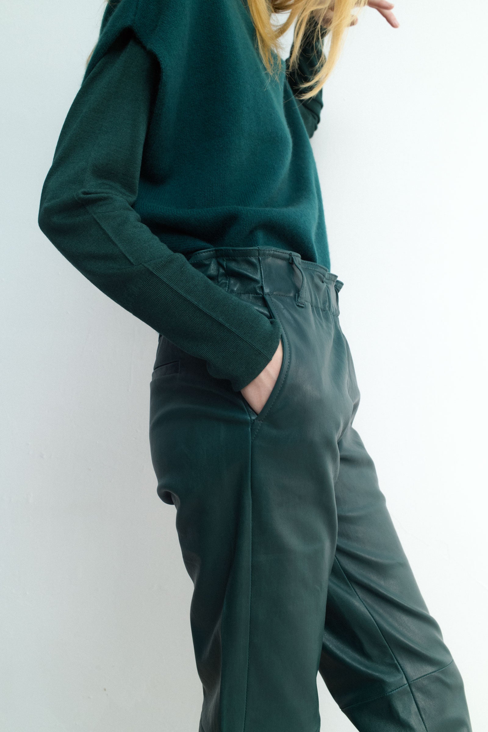 PAZ MALACHITE LEATHER