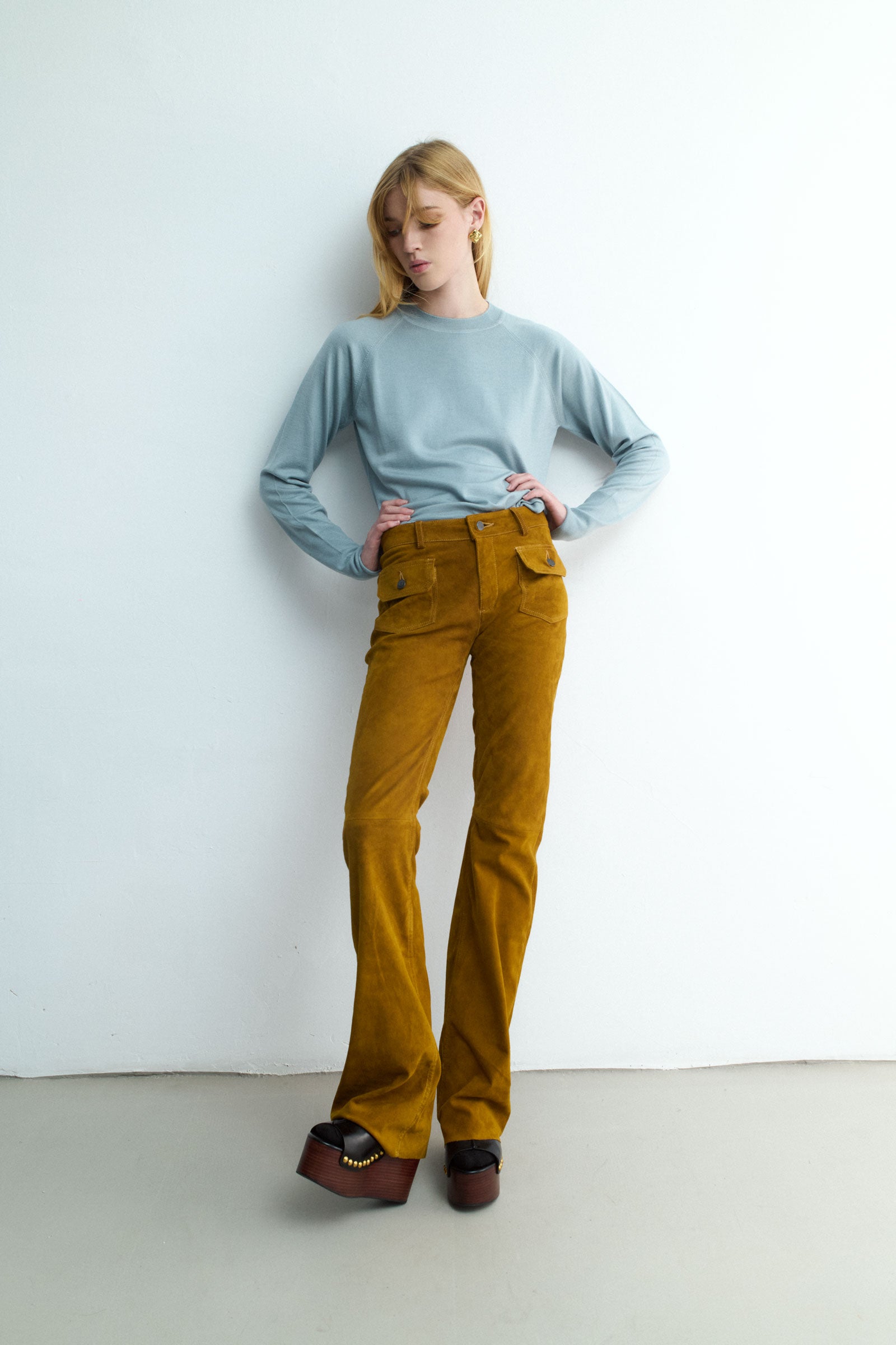 CAROLYN GOLDEN HONEY SUEDE