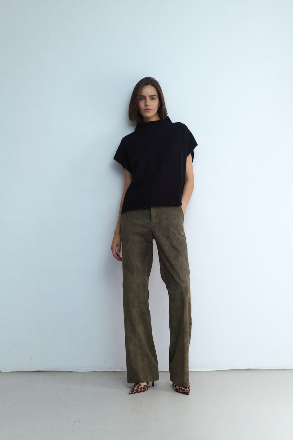 LAUREN PINEWOOD SUEDE