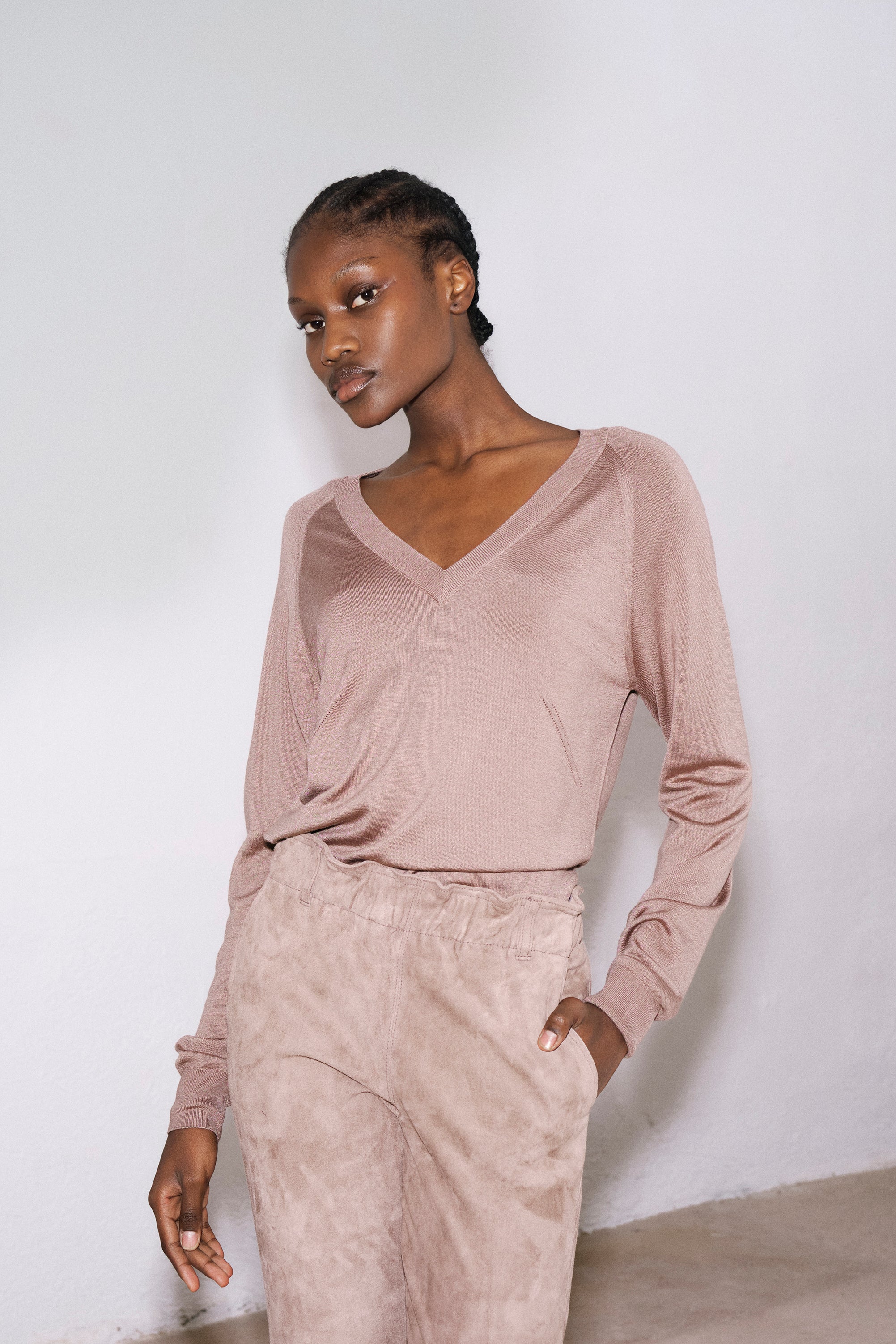 V Neck Mauve Wool and Silk