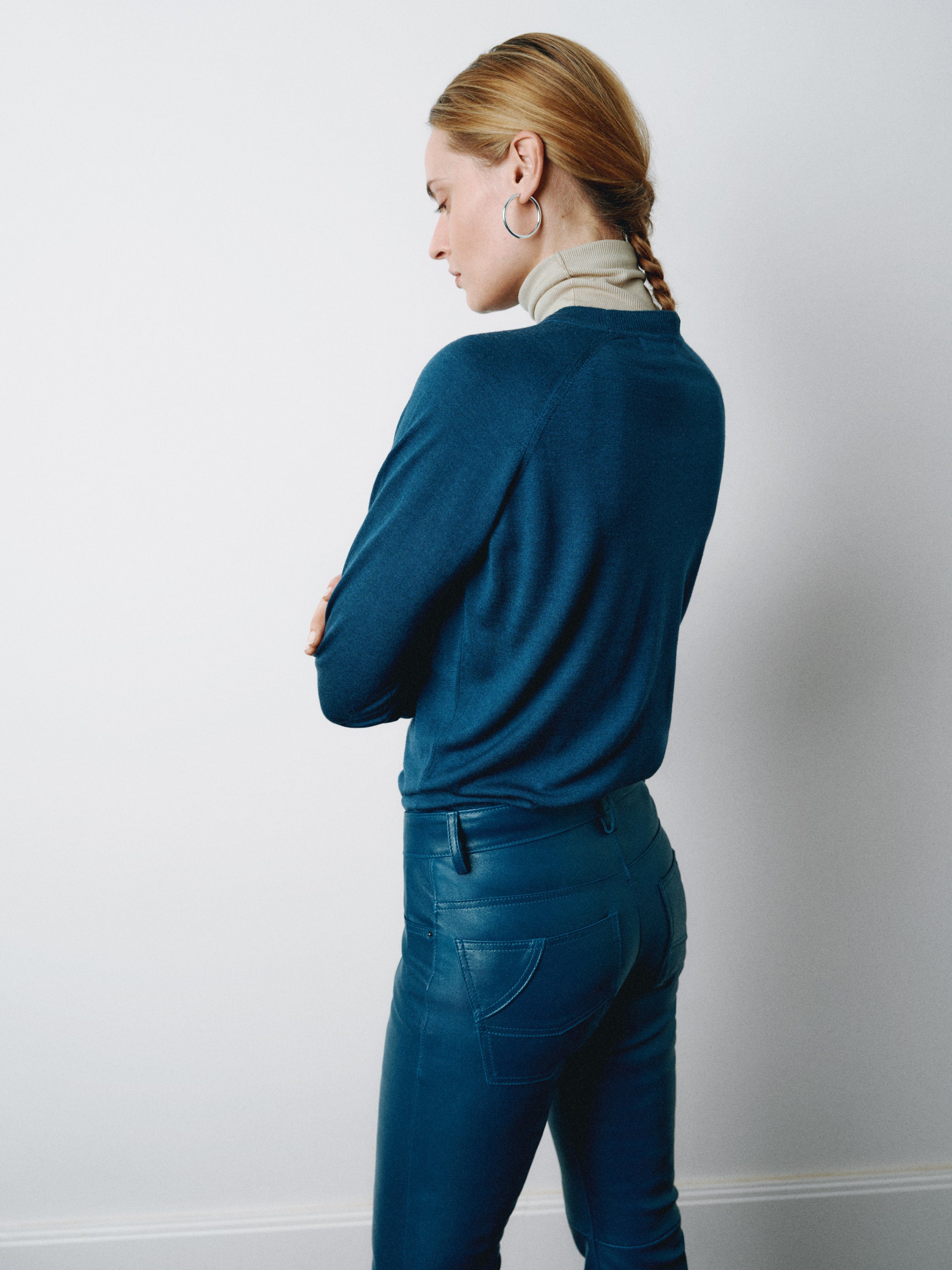 CREW NECK SAPPHIRE